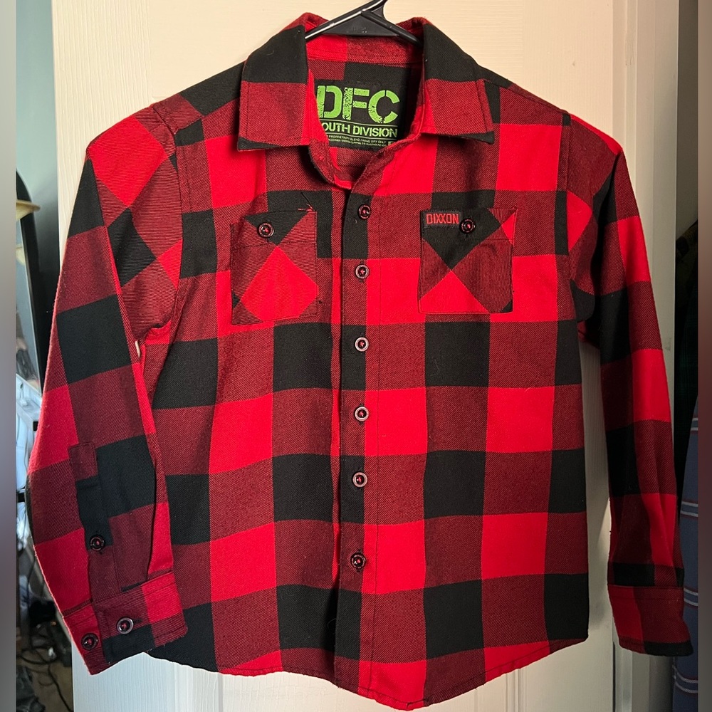 Dixxon boys size small Redrum